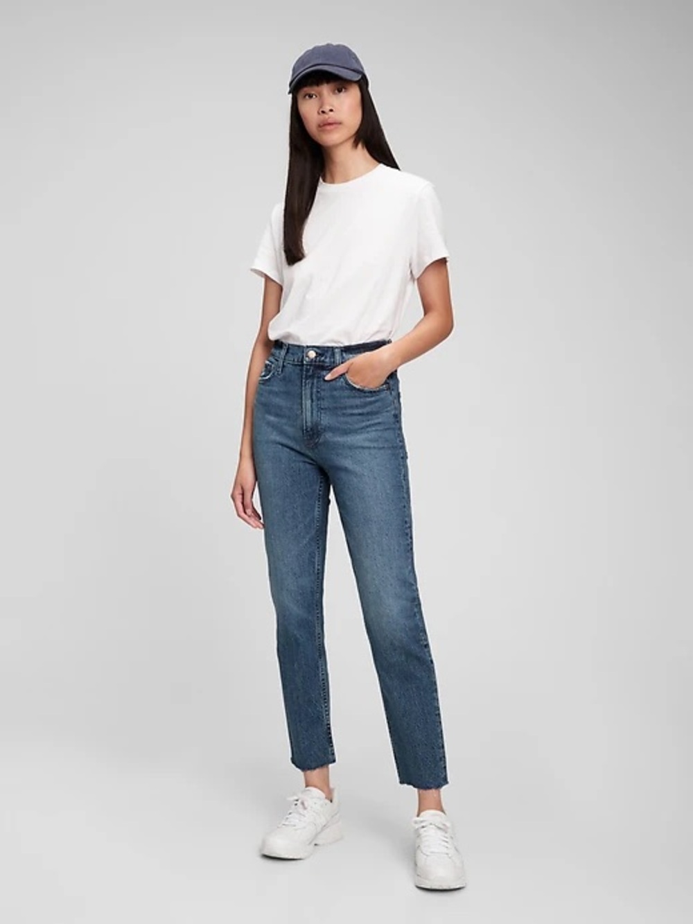 GAP High-Rise Straight Leg Jeans in Blue Wash